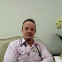 Dr Pierce Van Tonder